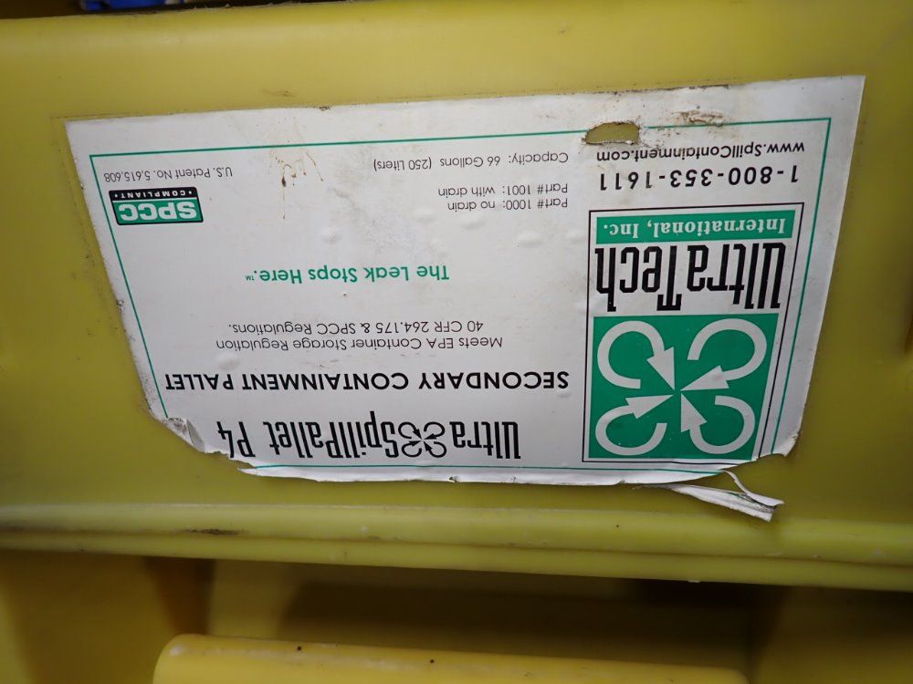 Ultratech International Inc 66 Gallons Containment Pallets