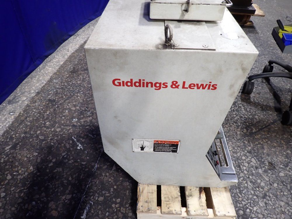 Giddings & Lewis Control Panel