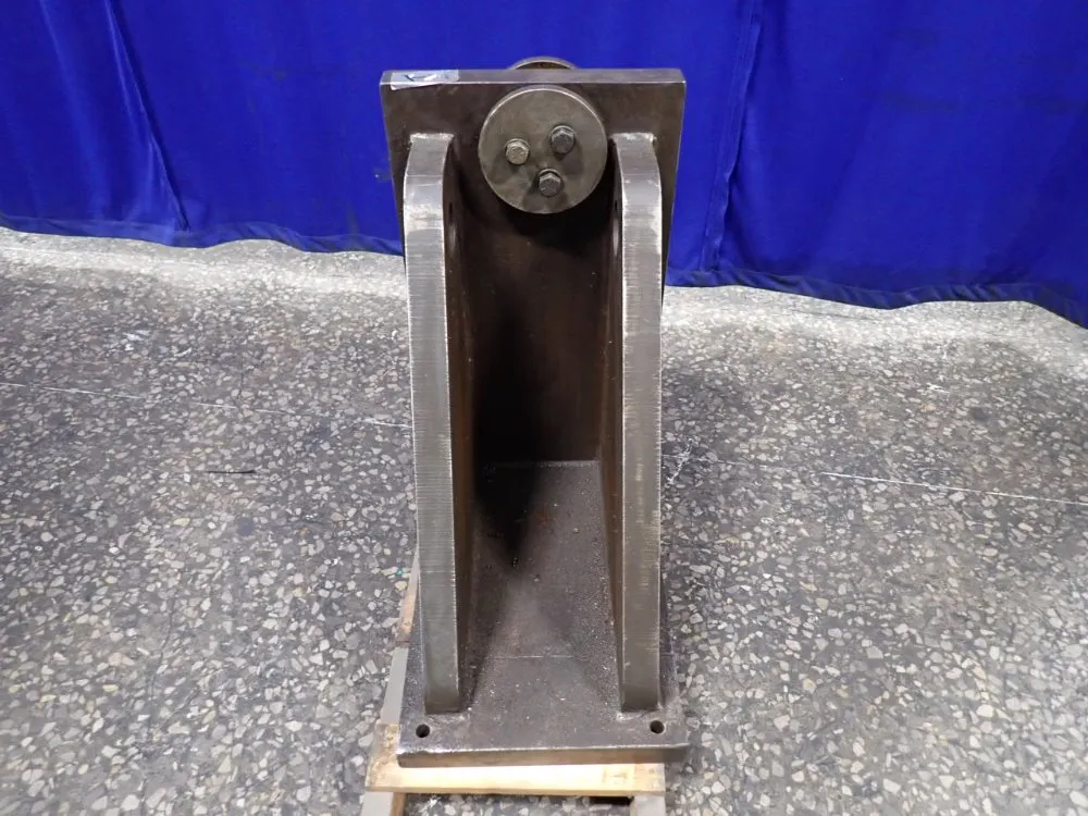 16"x26"x28" Right Angle Plate