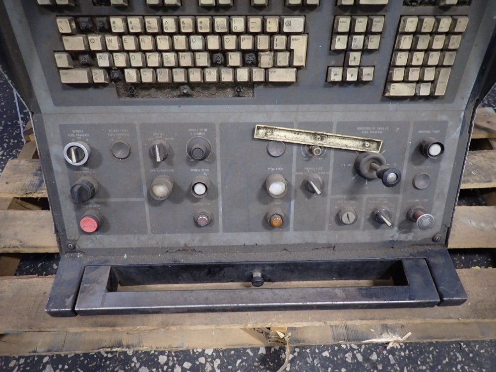Giddings & Lewis Control Panel
