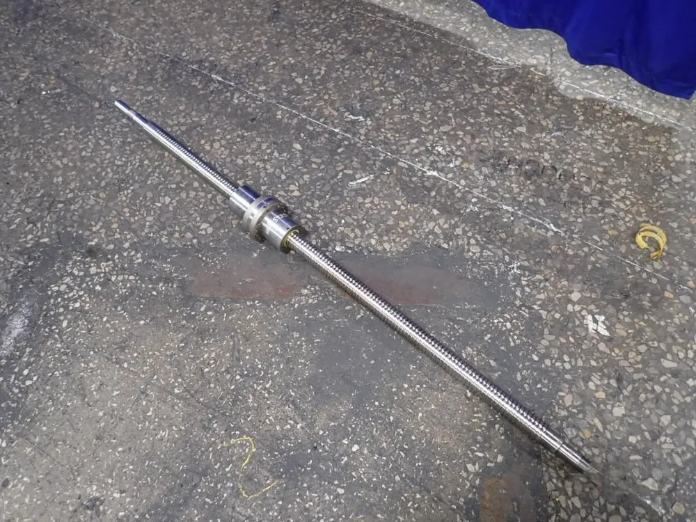 BALL SCREW