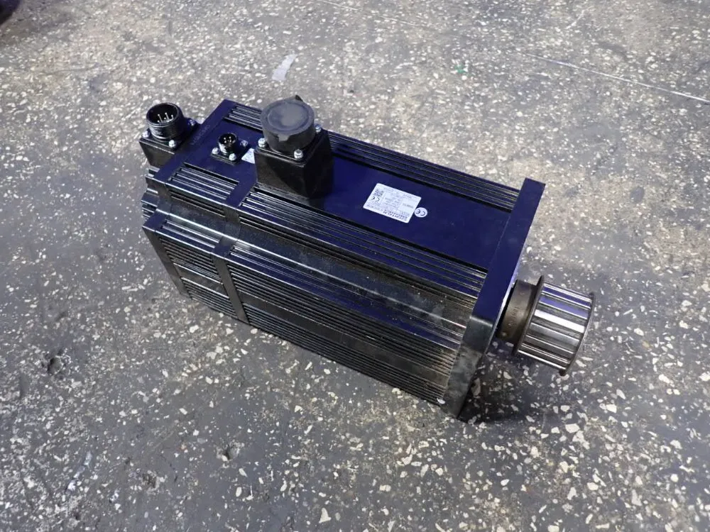 SERVO MOTOR