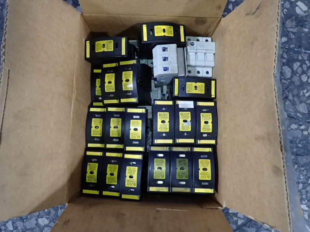 FUSE HOLDERS