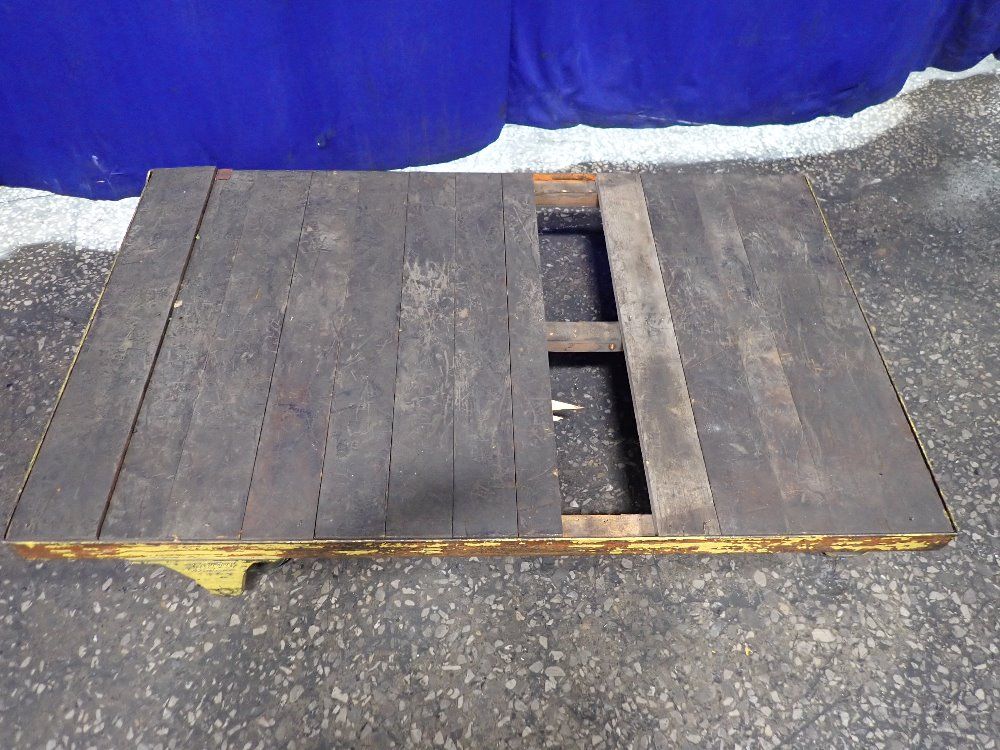 35 1/2" X 59 1/2" Cart