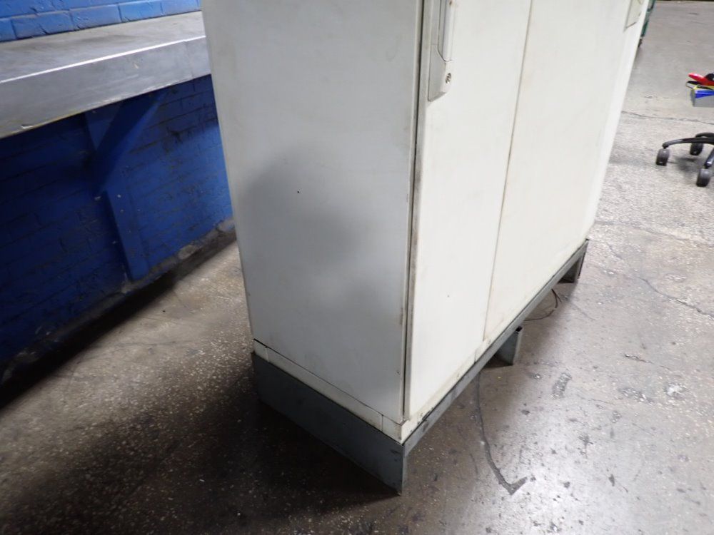 Giddings & Lewis Control Panel