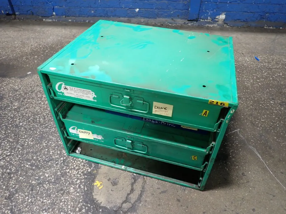 2 Drawers (17 1/2"x11 1/2"x3") Tool Box W /tooling