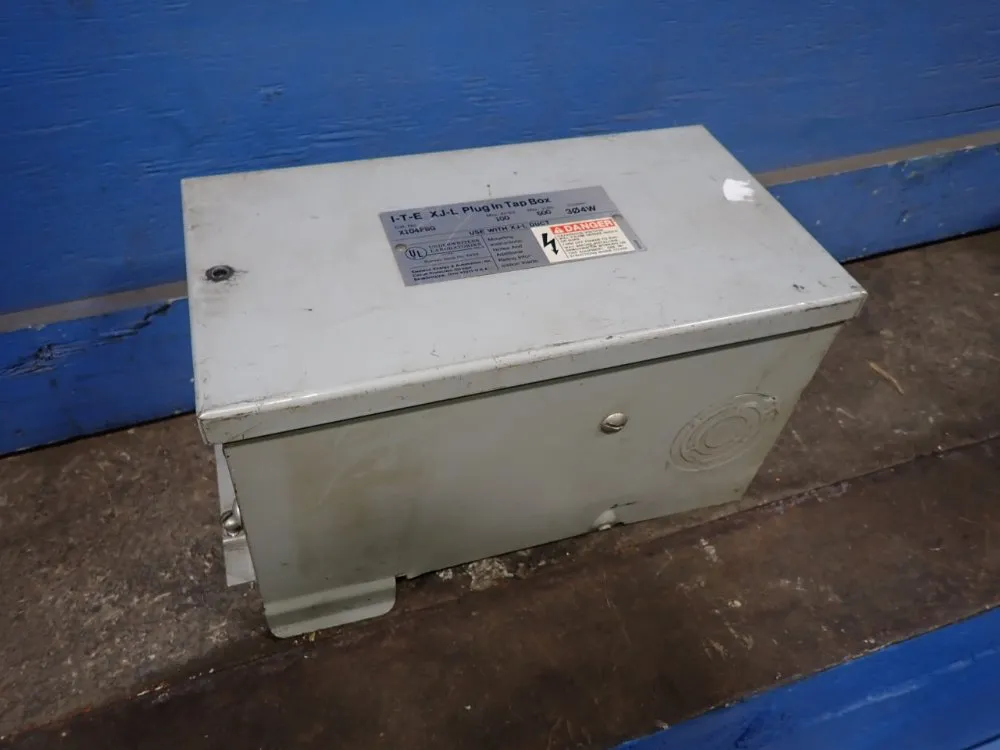 Siemens 100 Amps / 600 Vac Bus Plug - X104pbg