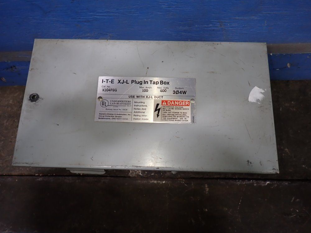 Siemens 100 Amps / 600 Vac Bus Plug - X104pbg