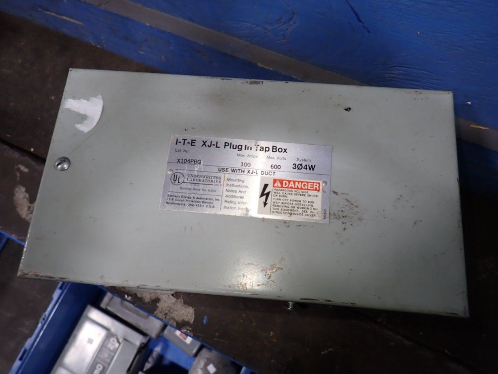 Siemens 100 Amps / 600 Vac Bus Plug - X104pbg