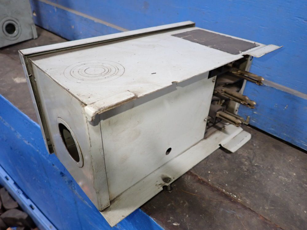 I-t-e Imperial Corporation 100 Amps / 600 Vac Bus Plug