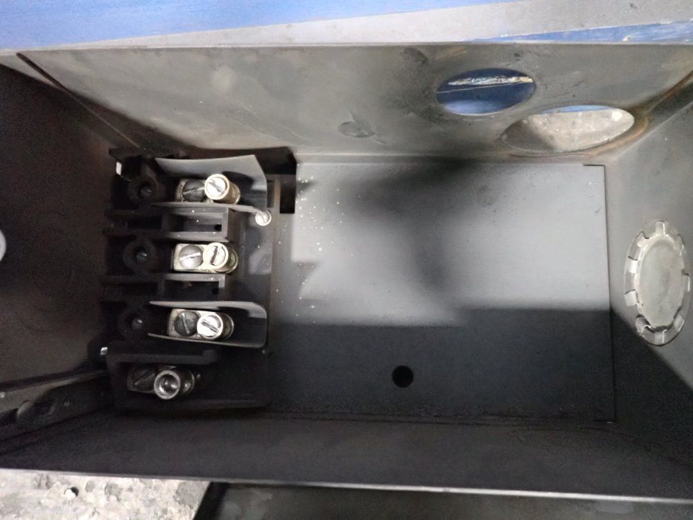 Gould 100 Amps Bus Plug