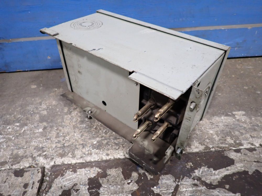 I-t-e Imperial Corporation 100 Amps Bus Plug - X100-4pb