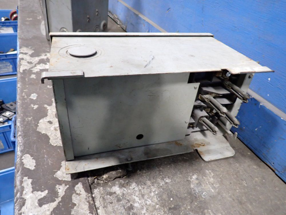 I-t-e Imperial Corporation 100 Amps / 480 Vac Bus Plug - Xeh4100