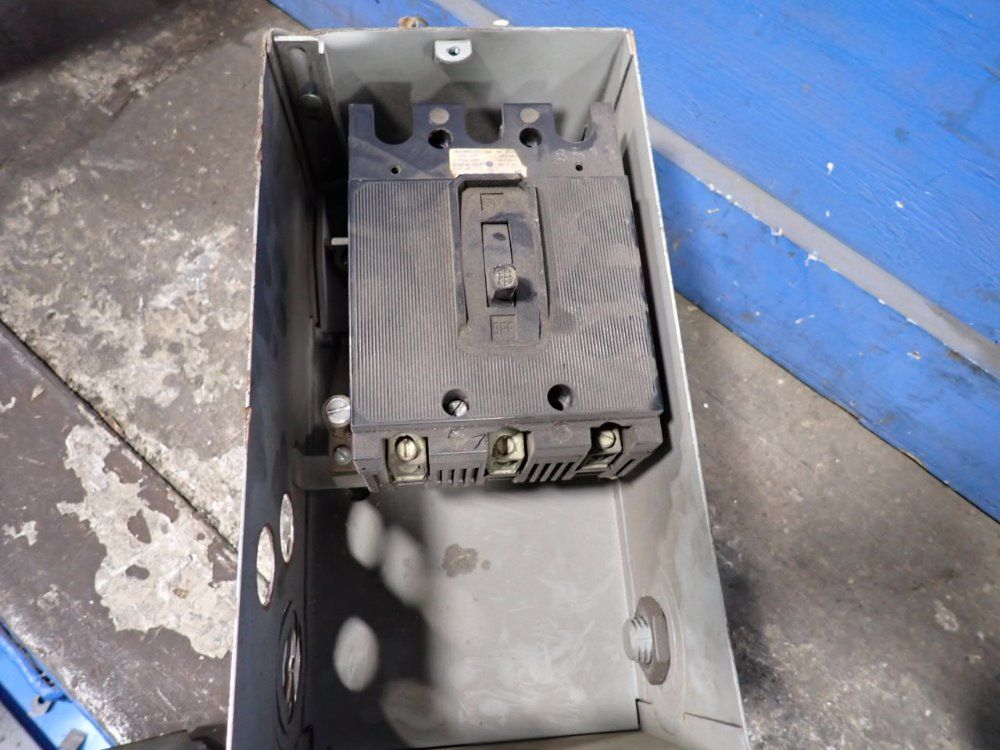 I-t-e Imperial Corporation 100 Amps / 480 Vac Bus Plug - Xeh4100