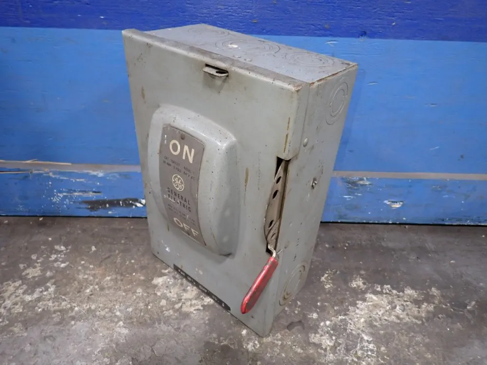 General Electric 60 Amps Non Fusible Disconnect - Tgn3322