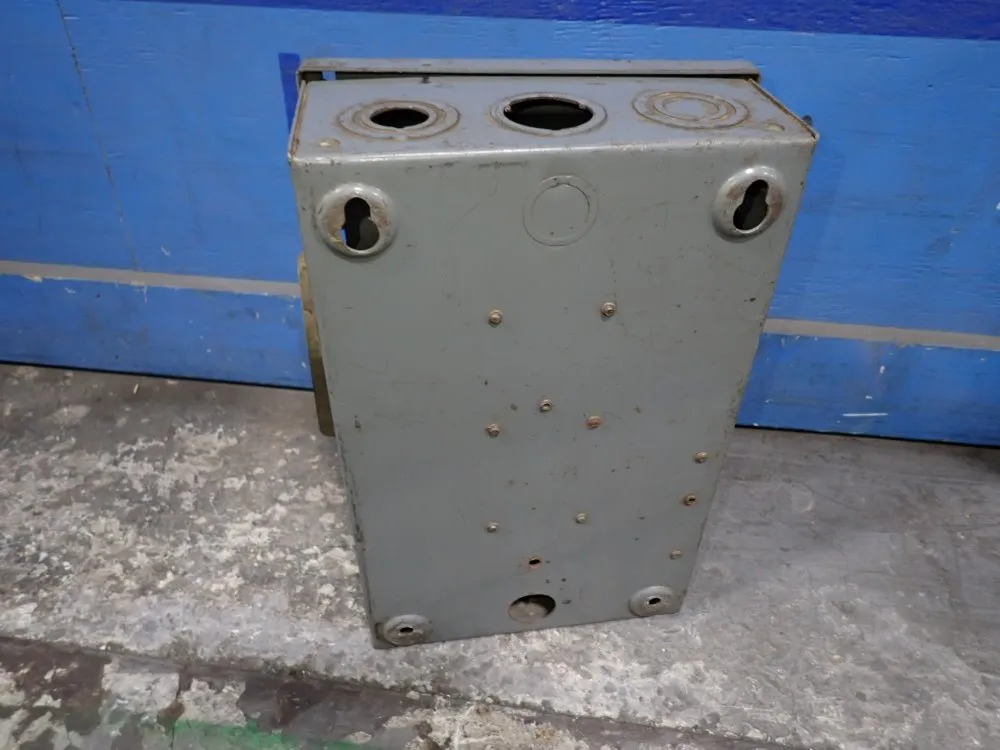 Bulldog Electric Company 60 Amps Fusible Disconnect - Jn-422