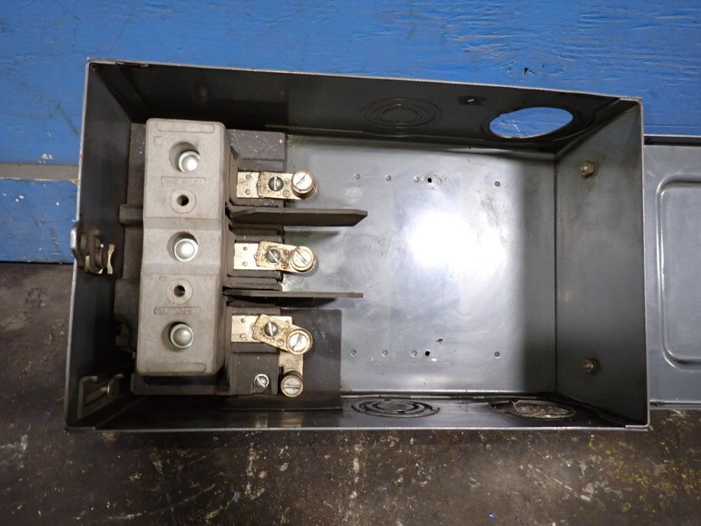 Bulldog Electric 100 Amps / 480 Vac Bus Plug - Xlp423n