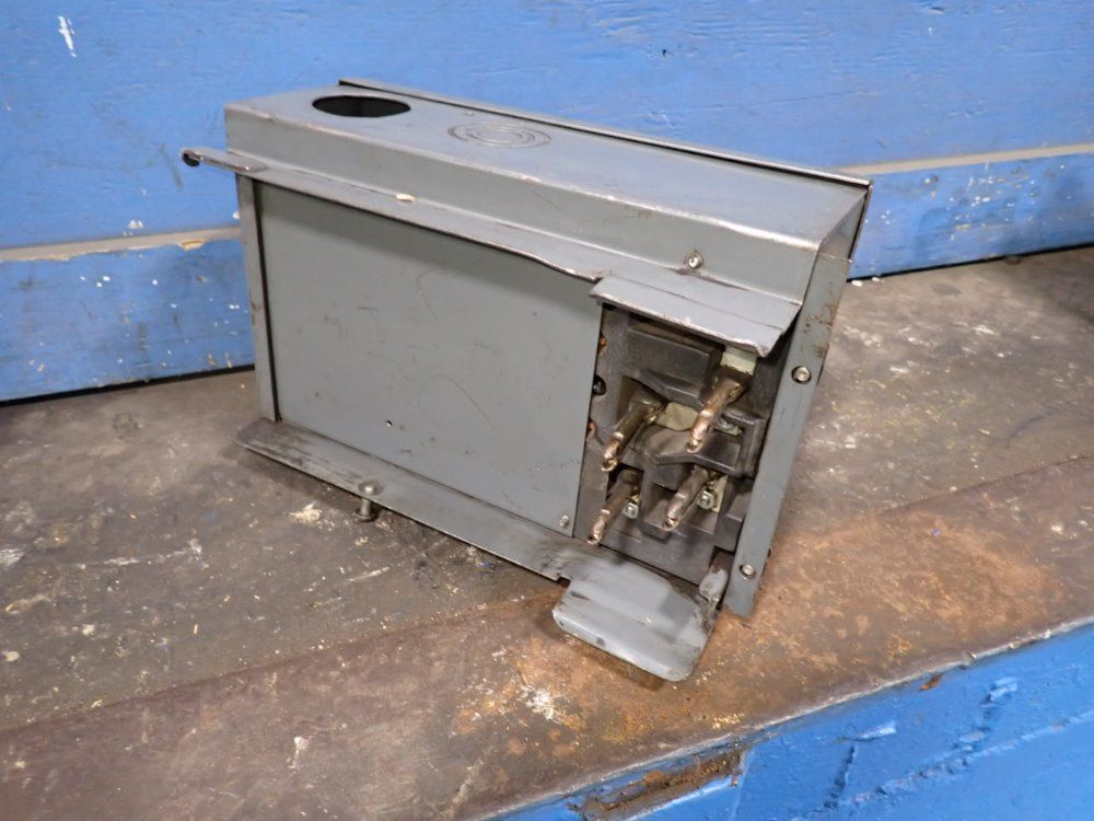 Bulldog Electric 100 Amps / 480 Vac Bus Plug - Xlp423n