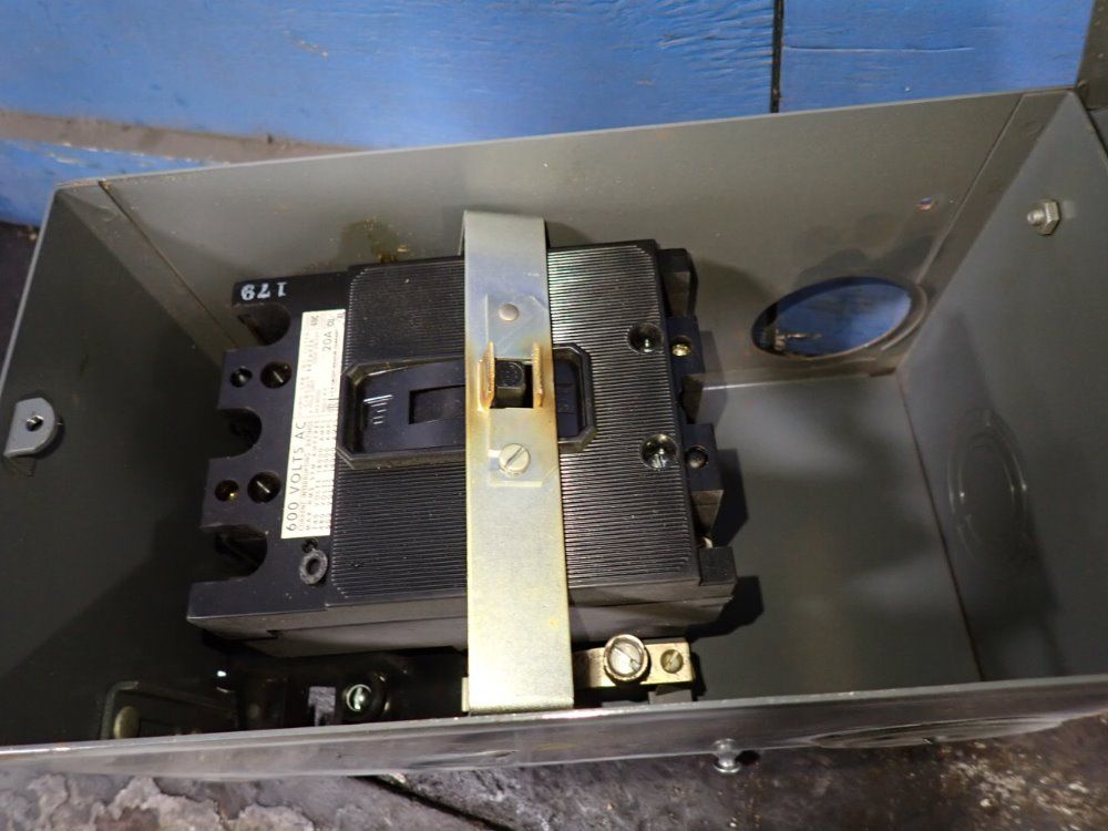 Bulldog Electric 100 Amps / 480 Vac Bus Plug - Xleh4100