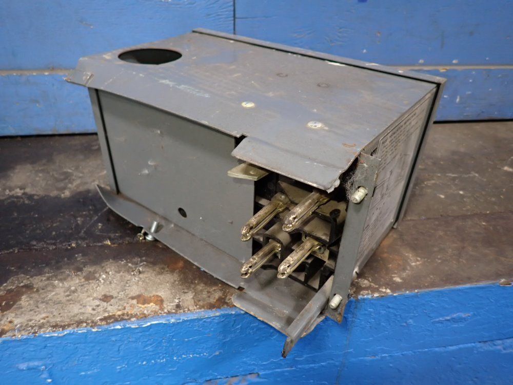 Bulldog Electric 100 Amps / 480 Vac Bus Plug - Xleh4100