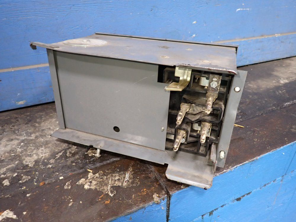 Bulldog Electric 100 Amps / 480 Vac Bus Plug - Xleh4100