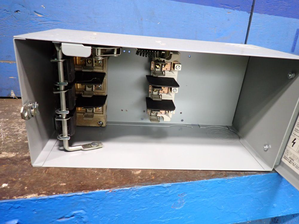 I-t-e 60 Amps Bus Plug - Xlvb352