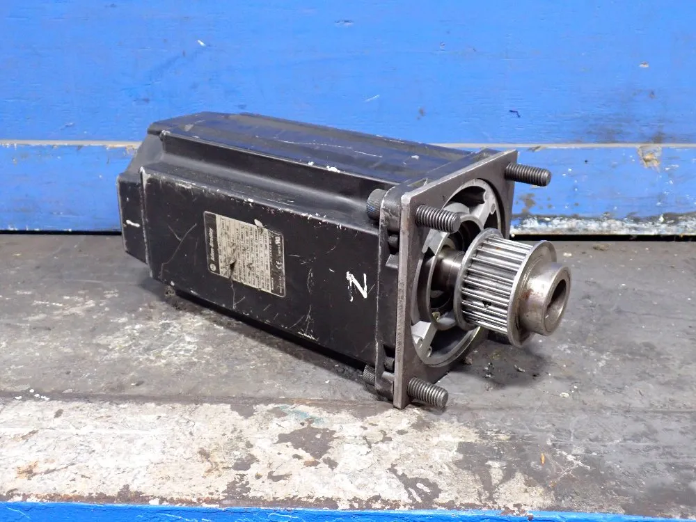 Allen Bradley 5.4 Kw Servo Motor