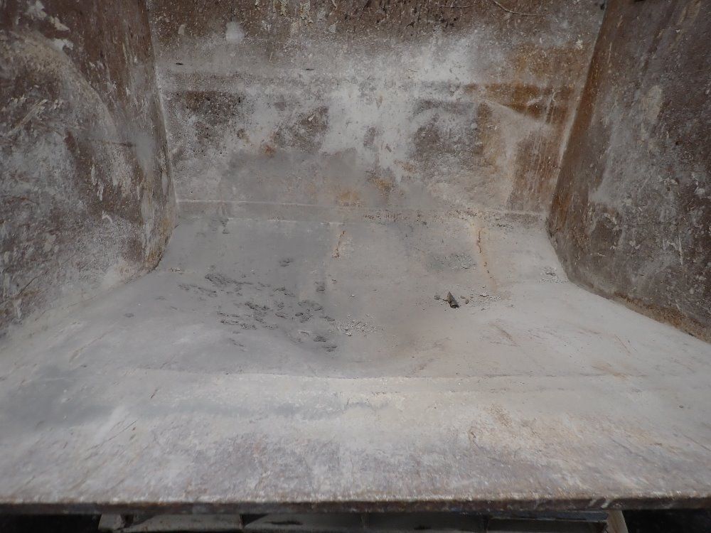 66" X 62" X 47" Self Dumping Hopper