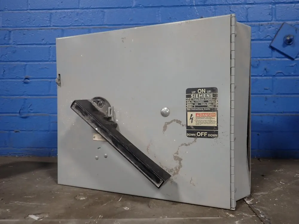 Siemens 400 Amp Panel Mount Switch - V7h3605