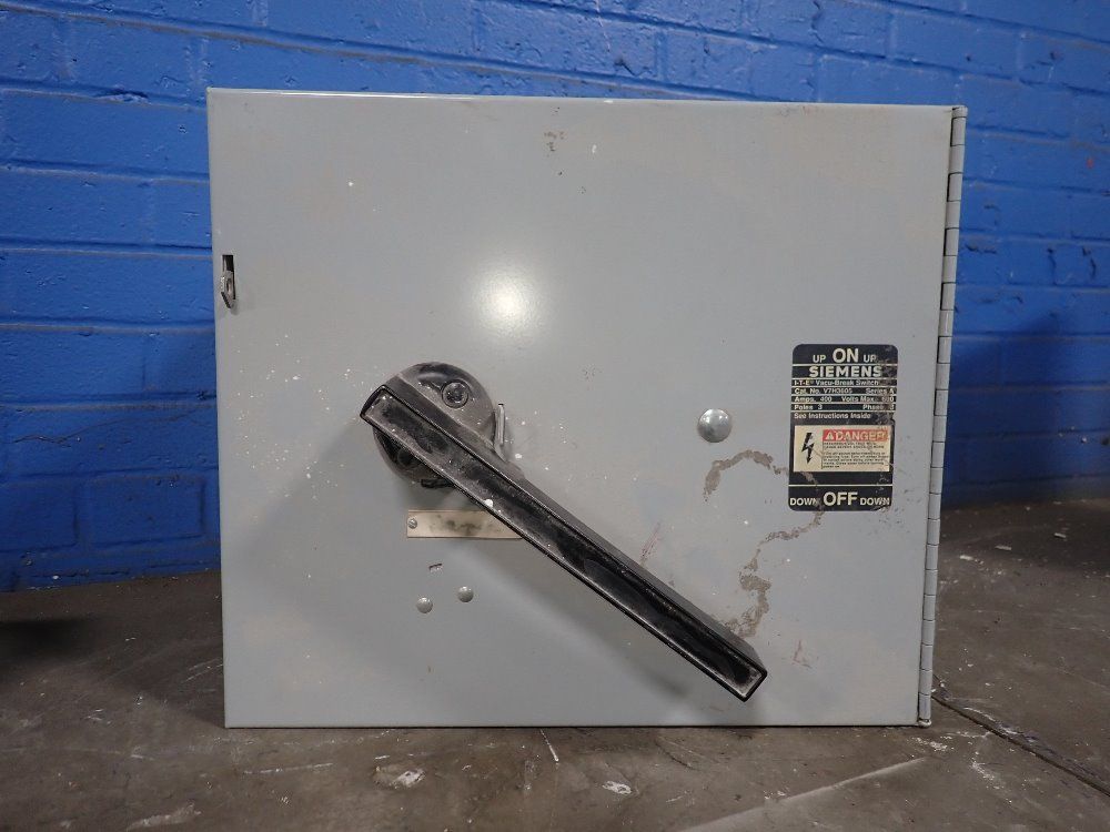 Siemens 400 Amp Panel Mount Switch - V7h3605