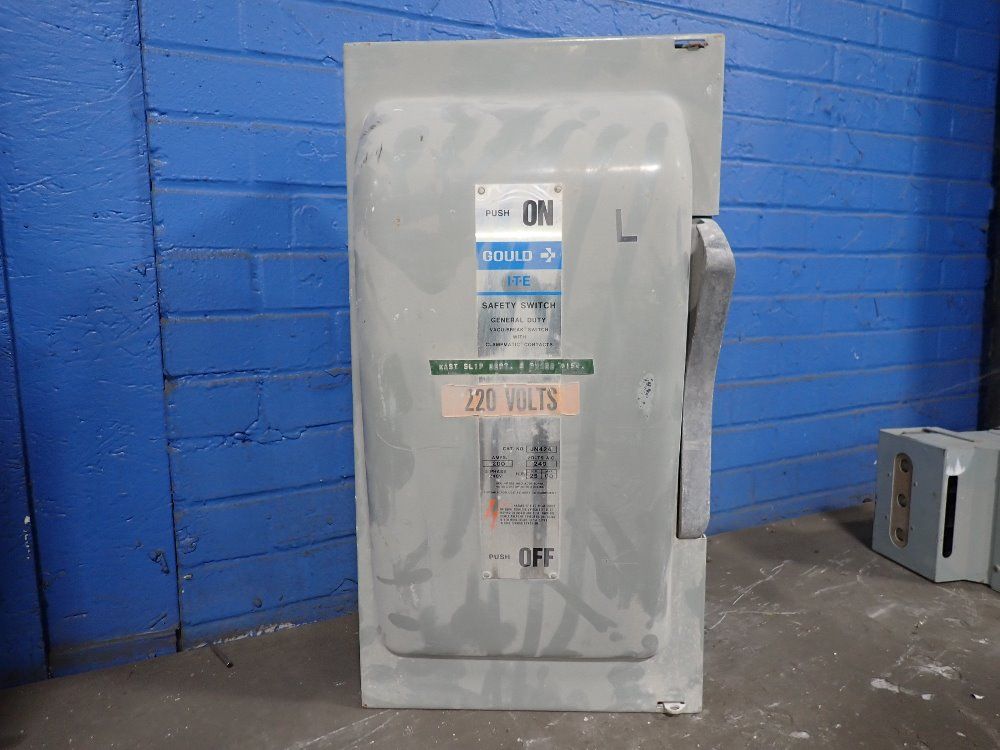 Gould 200 Amp Fusible Disconnect - Jn424