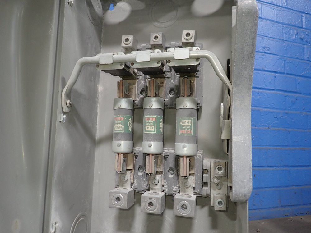 Gould 200 Amp Fusible Disconnect - Jn424