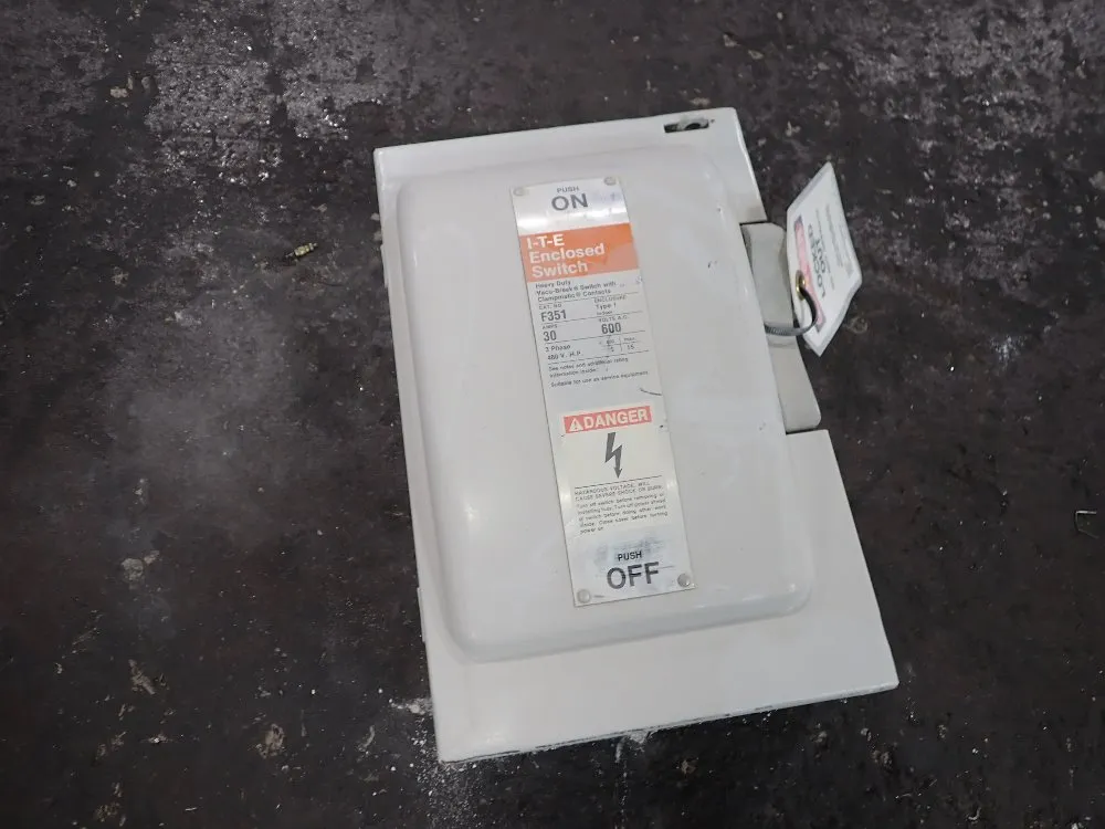 Ite 30 Amp Fusible Disconnect - F351