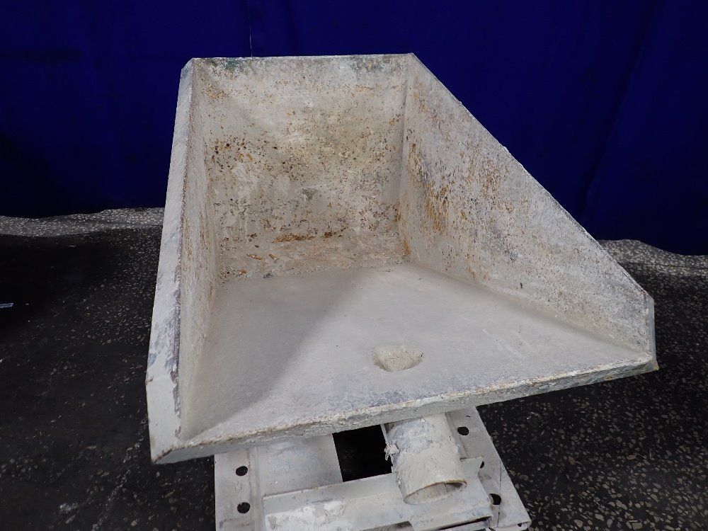 46" X 25" X 24" Self Dumping Hopper