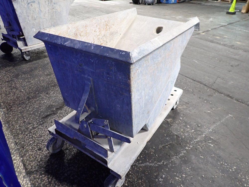 46" X 25" X 24" Self Dumping Hopper