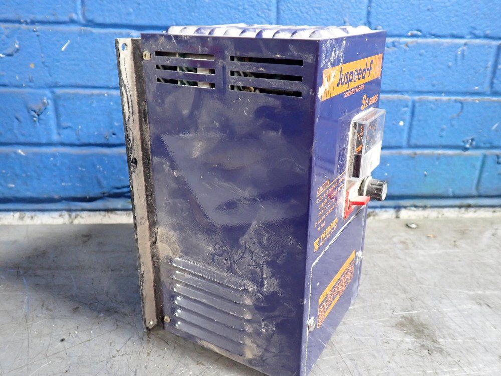 Yaskana 1.5 Kva Transistor Inverter - Cimr-g08as2