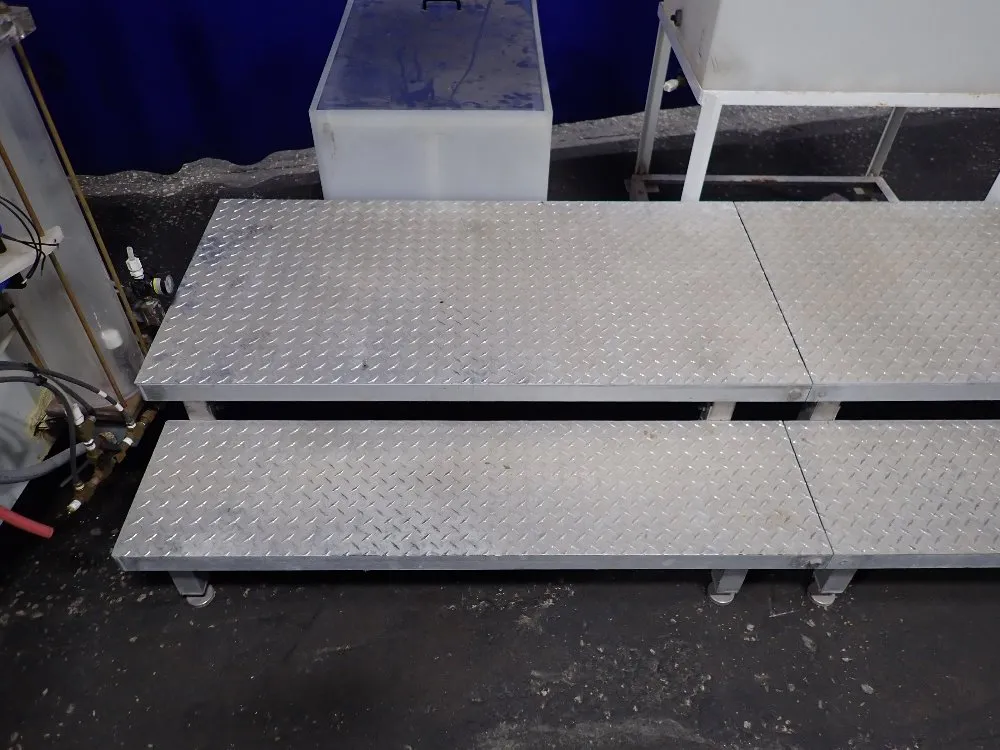 Singleton 98" X 48" X 45" Salt Chamber - Scch24