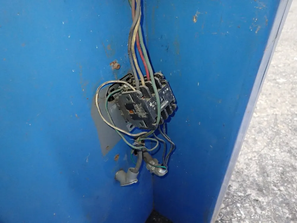 Rockwell 19" Vertical Band Saw - 28-365