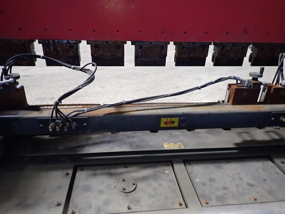 Amada 80 Tonx 98" Press Brake - Fbd-8025e