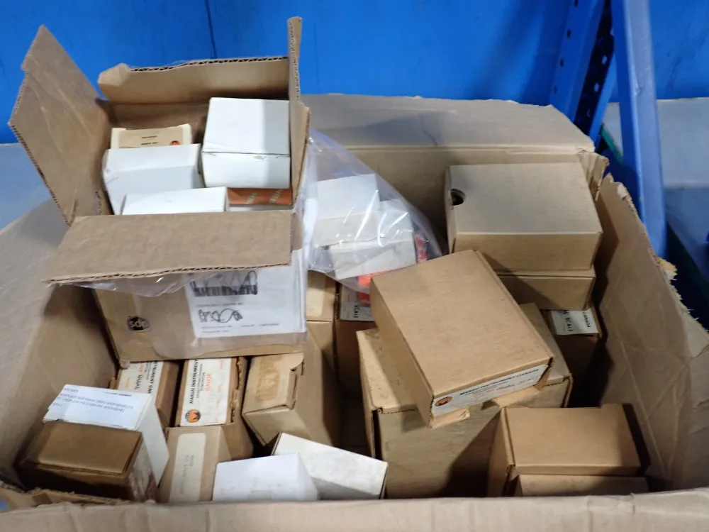 Marsh Instrument Gauges, Qty: 40