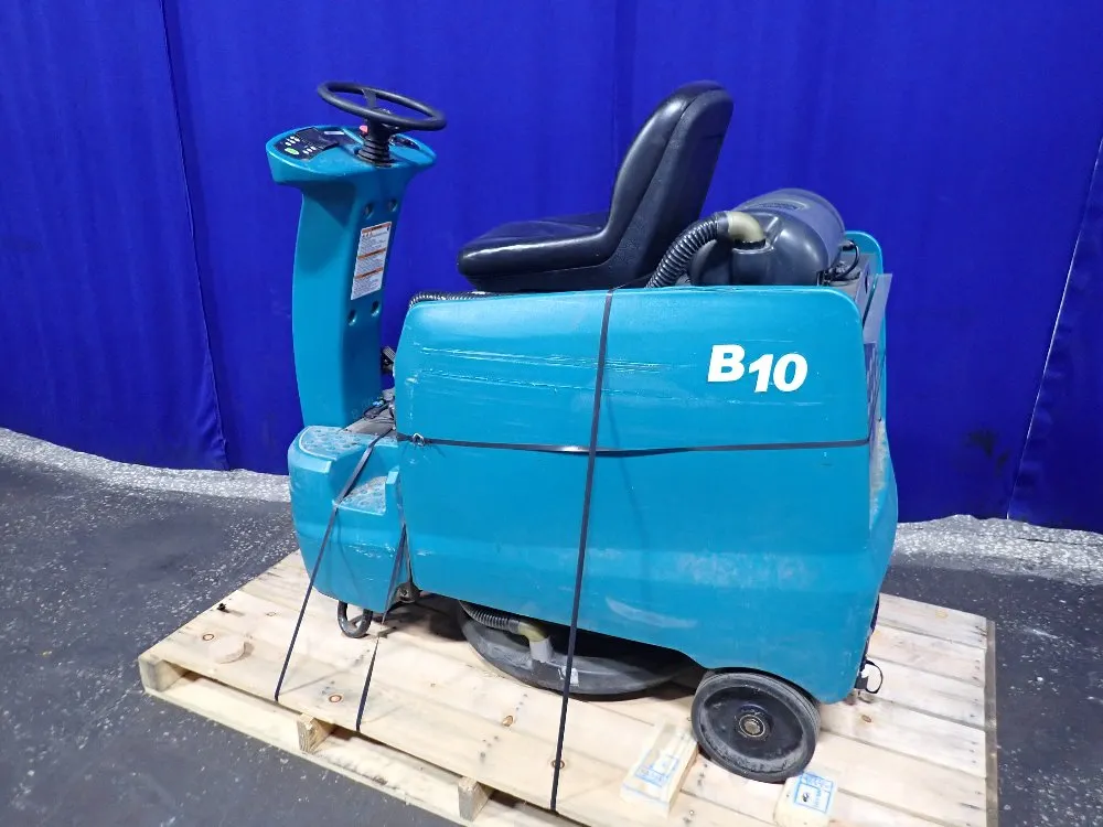 Tennant 32" Floor Burnisher - B10