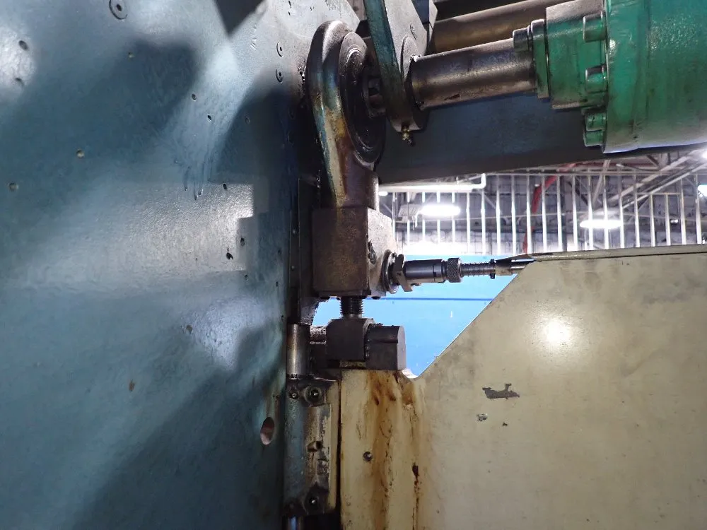 Di-acro Houdaille 48" Press Brake - 14-48-2