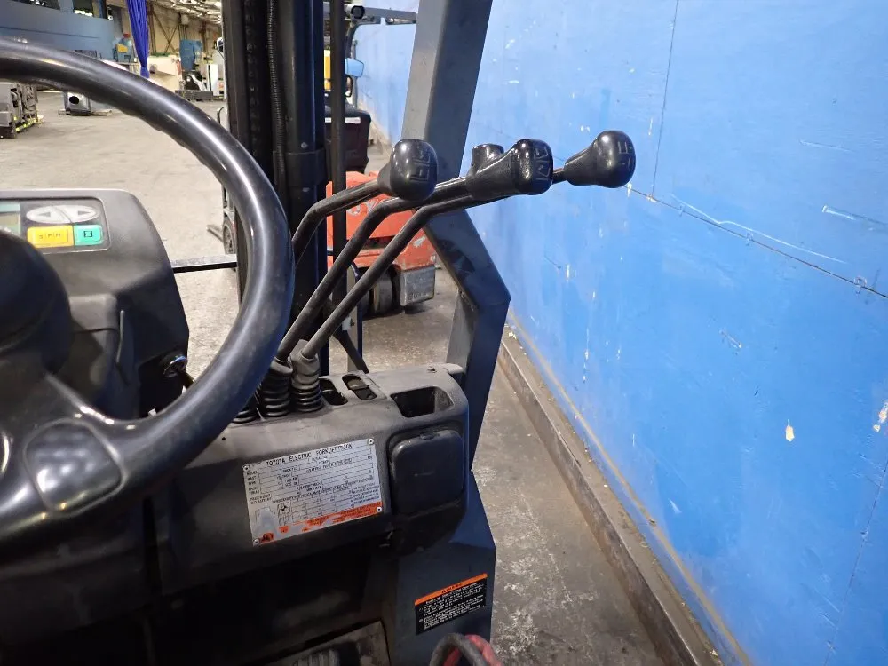 Toyota 3500 Lbs Electric Forklift - 7fb0u20