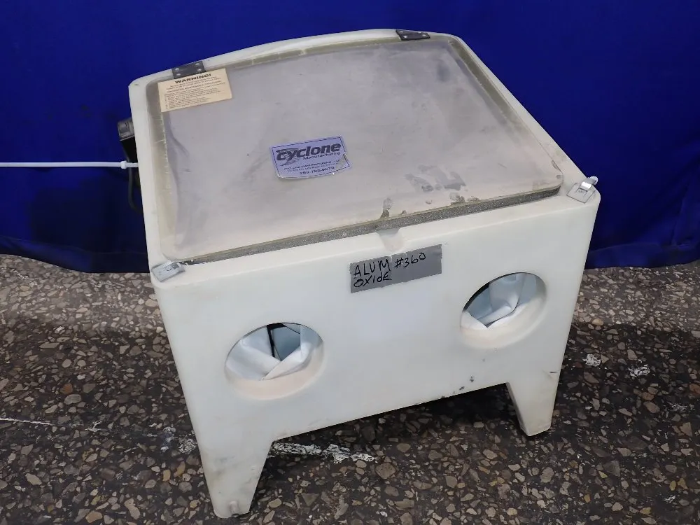 Cylcone 18" X 14" X 12" Blast Cabinet
