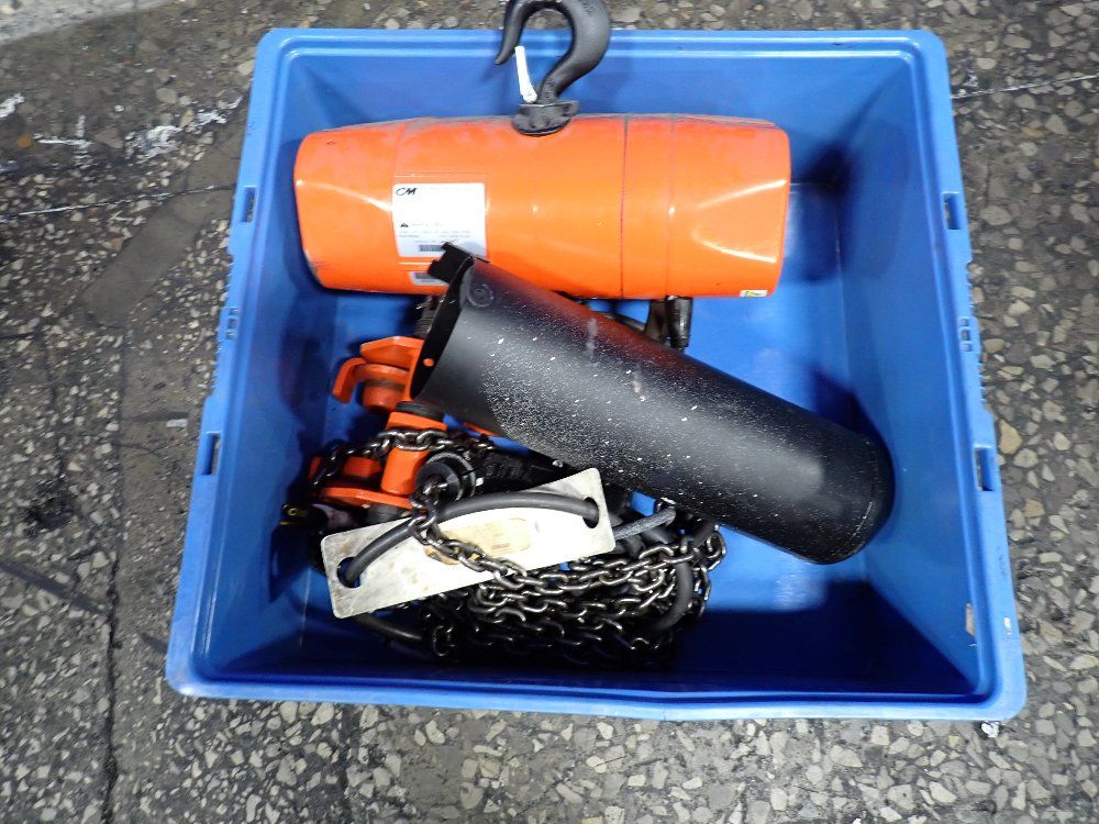 Columbus Mckinnon Co 1 Ton Electric Chain Hoist - Wh