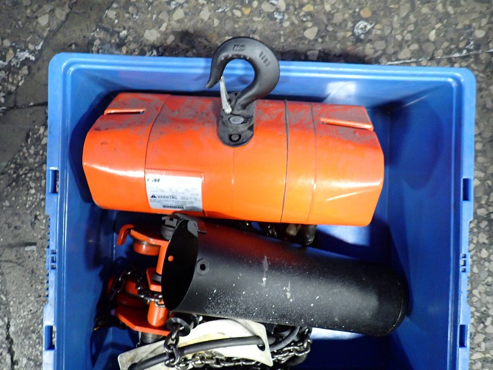 Columbus Mckinnon Co 1 Ton Electric Chain Hoist - Wh