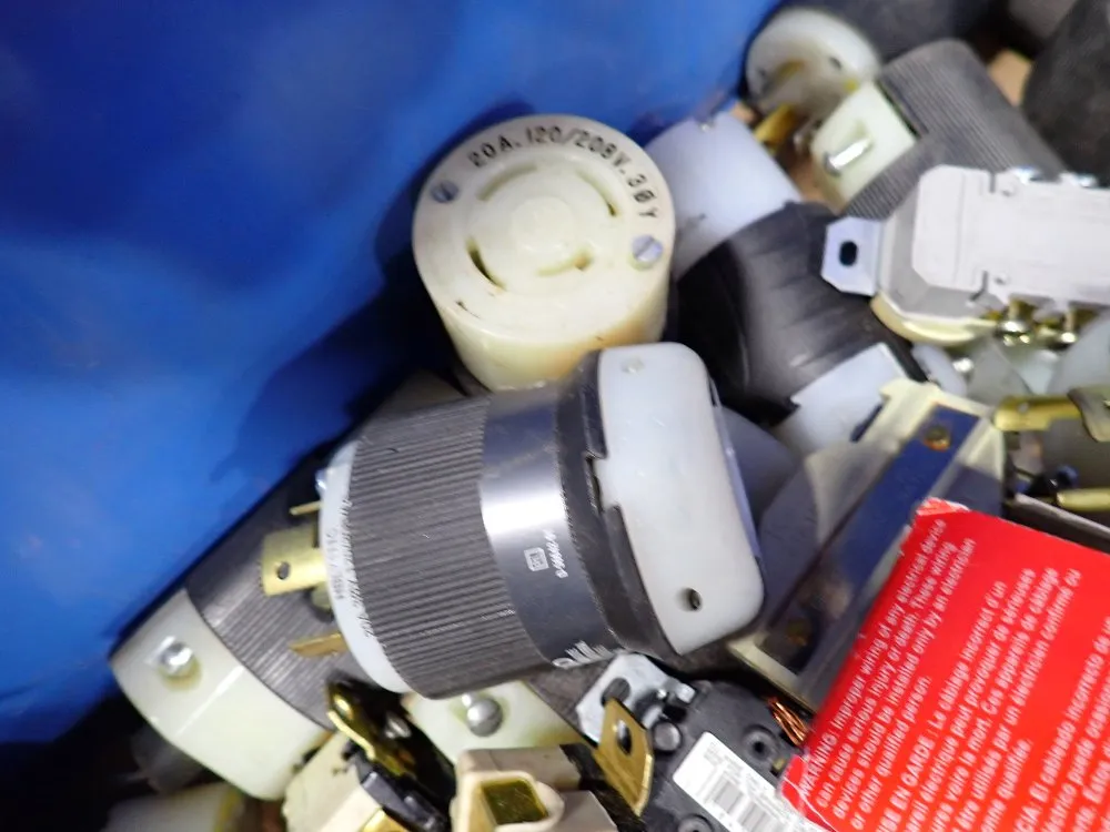 Legrand, Hubbell Plugs, Twist-out Plugs