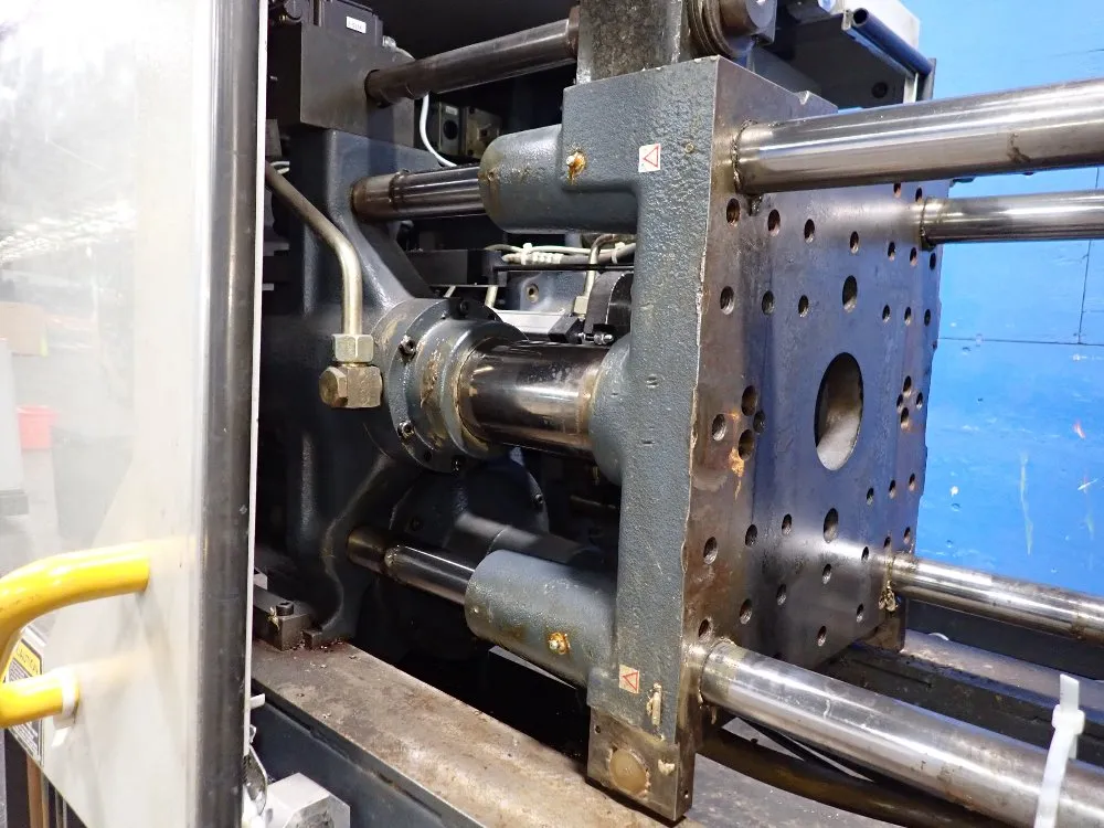 Van Dorn Demag Injection Molder - Ergotech Syetem