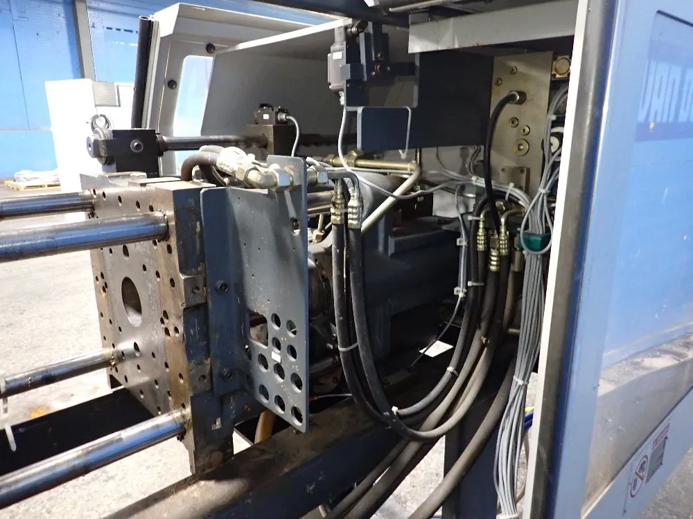 Van Dorn Demag Injection Molder - Ergotech Syetem