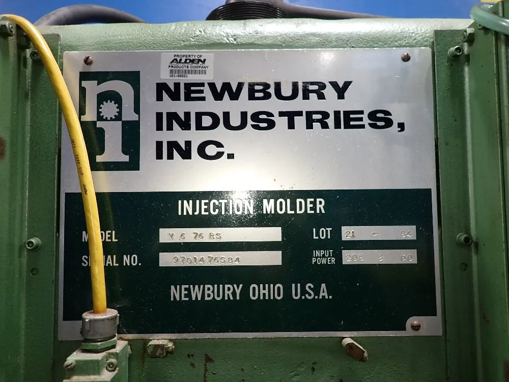 Newbury Injection Molder - V676 Rs